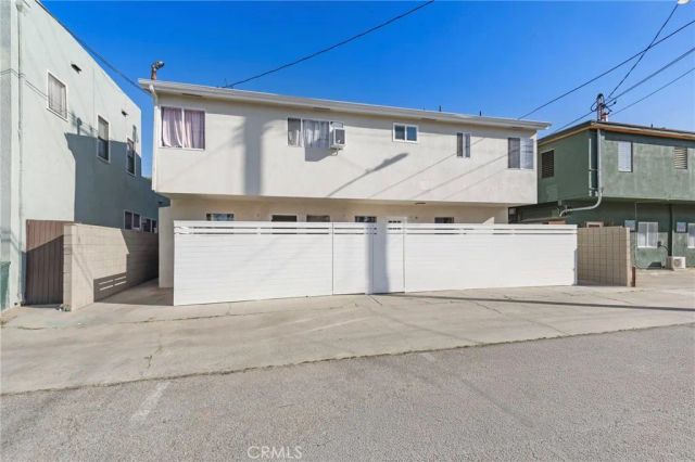 3020 E 3rd 15, Long Beach, CA 90814