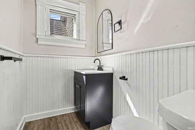 641 E 4th Street, Mishawaka, IN 46544
