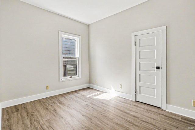 641 E 4th Street, Mishawaka, IN 46544