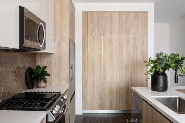 118 Astronaut Ellison S Onizuka Street 207, Los Angeles, CA 90012