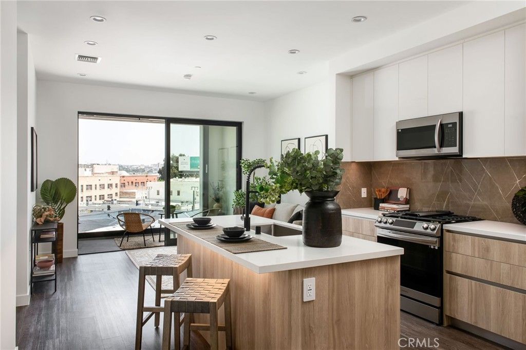 118 Astronaut Ellison S Onizuka Street 207, Los Angeles, CA 90012 — photo 5