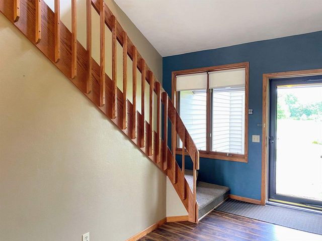 60439 Fairway Court, Prairie Du Chien, WI 53821