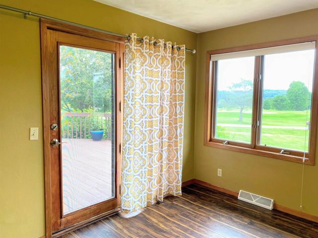 60439 Fairway Court, Prairie Du Chien, WI 53821