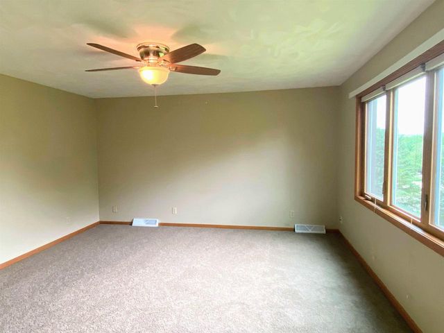 60439 Fairway Court, Prairie Du Chien, WI 53821