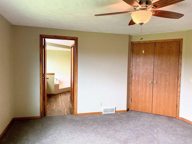 60439 Fairway Court, Prairie Du Chien, WI 53821