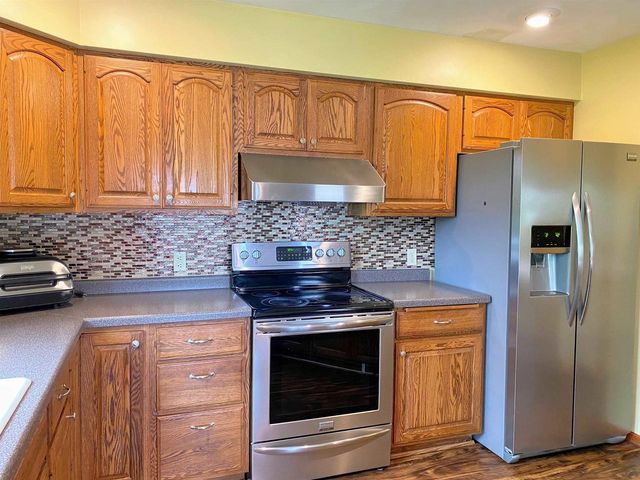 60439 Fairway Court, Prairie Du Chien, WI 53821