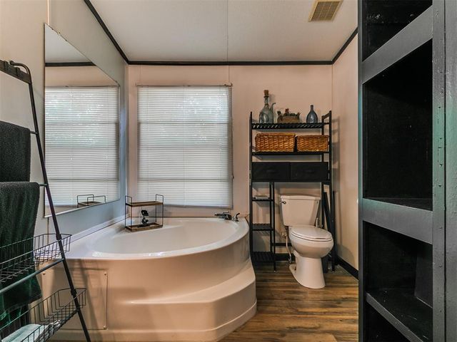 9156 Prairie Dog Drive, Edmond, OK 73034