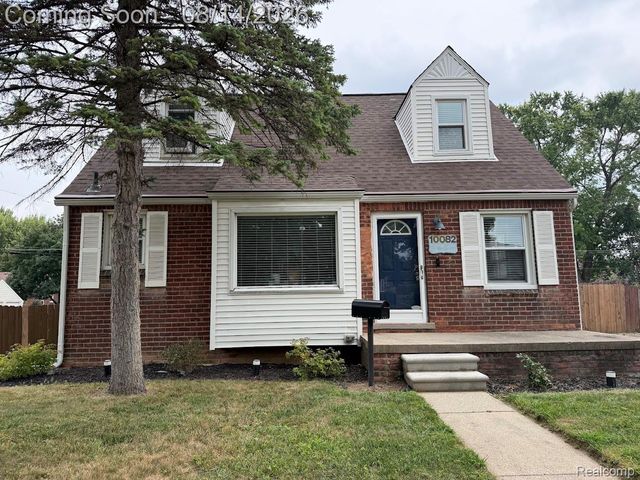 10082 Cardwell Street, Livonia, MI 48150