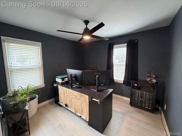 10082 Cardwell Street, Livonia, MI 48150