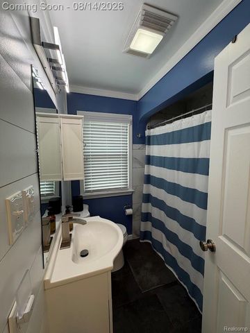 10082 Cardwell Street, Livonia, MI 48150