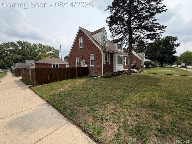 10082 Cardwell Street, Livonia, MI 48150