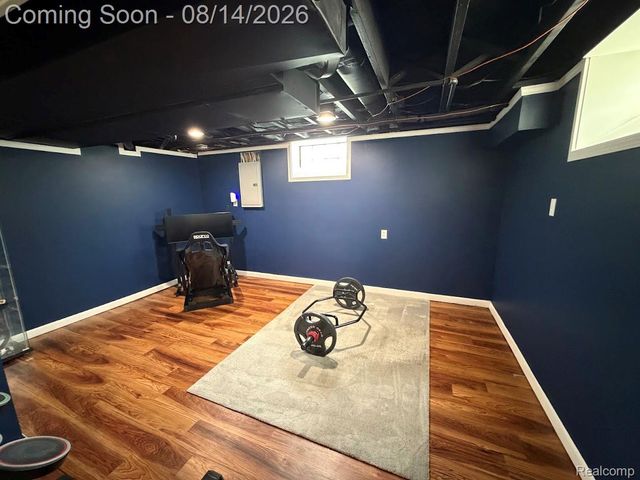 10082 Cardwell Street, Livonia, MI 48150