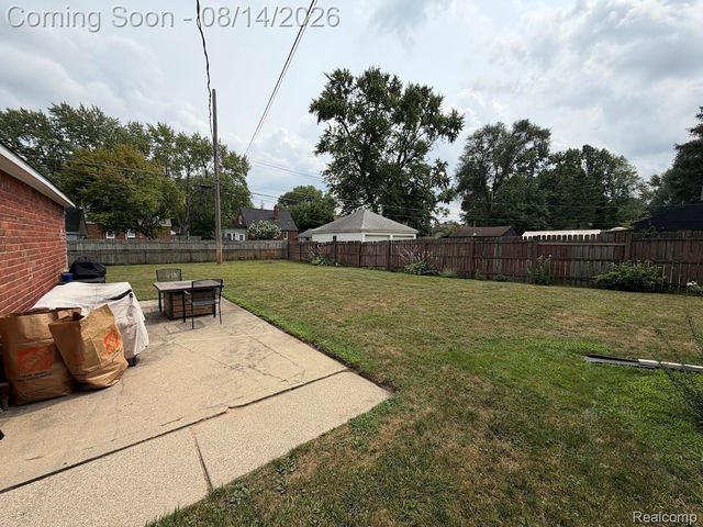 10082 Cardwell Street, Livonia, MI 48150