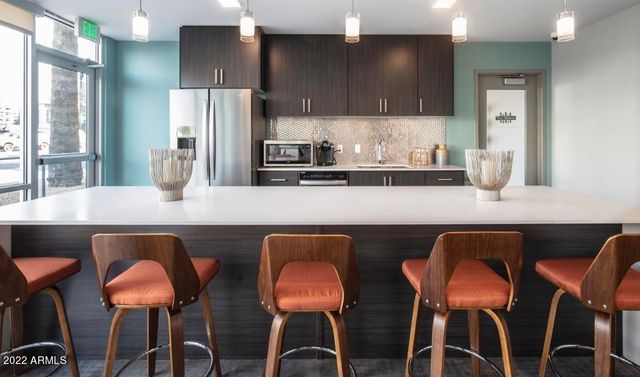 425 W OSBORN Road 302, Phoenix, AZ 85013