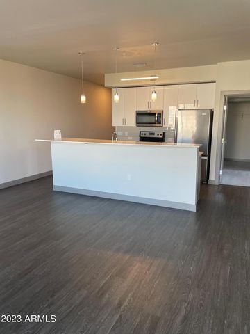 425 W OSBORN Road 302, Phoenix, AZ 85013