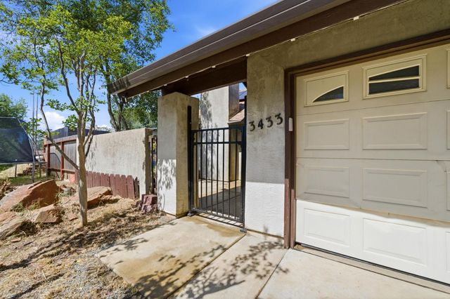 3433 La Canada Dr, Cameron Park, CA 95682
