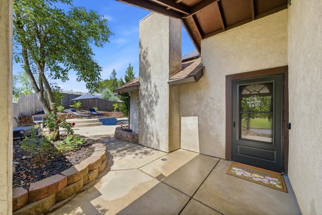 3433 La Canada Dr, Cameron Park, CA 95682