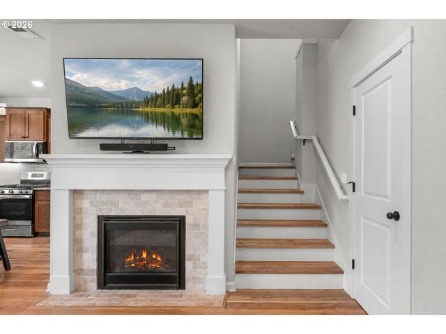 10040 Nw BARTLETT Loop, North Plains, OR 97133