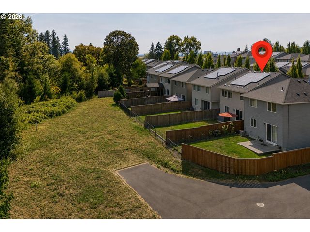 10040 Nw BARTLETT Loop, North Plains, OR 97133
