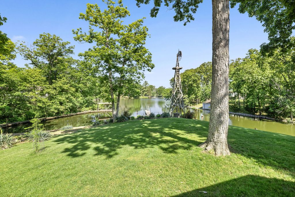 Image 17 of property listing at 3019 Adirondack Avenue, Centralia, IL 62801