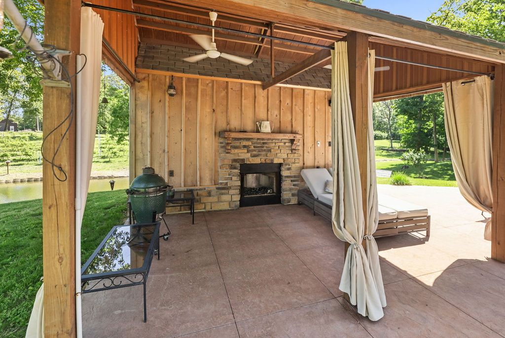 Image 18 of property listing at 3019 Adirondack Avenue, Centralia, IL 62801