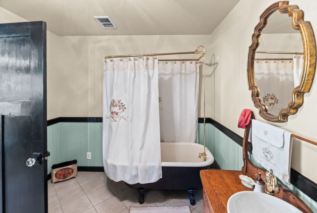 Image 45 of property listing at 3019 Adirondack Avenue, Centralia, IL 62801