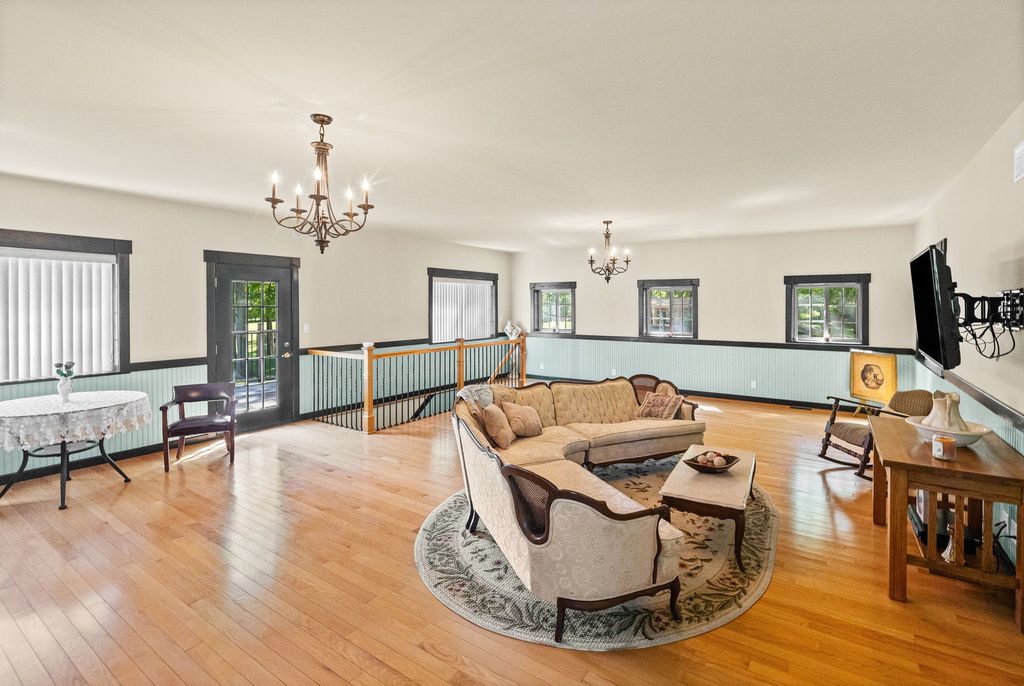 Image 50 of property listing at 3019 Adirondack Avenue, Centralia, IL 62801