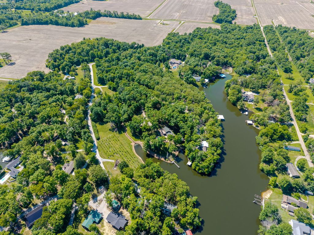 Image 69 of property listing at 3019 Adirondack Avenue, Centralia, IL 62801
