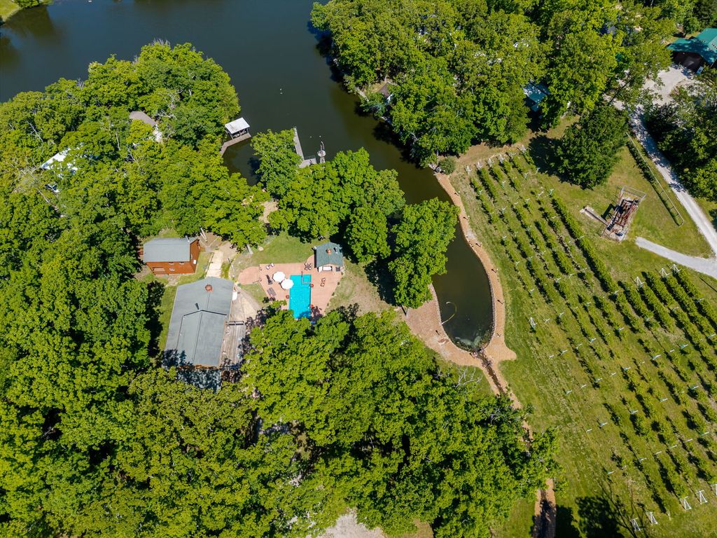 Image 76 of property listing at 3019 Adirondack Avenue, Centralia, IL 62801
