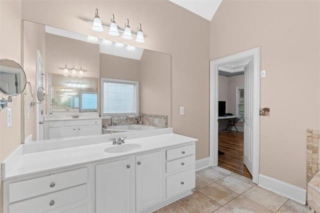 711 Ashley Wilkes Way, Loganville, GA 30052