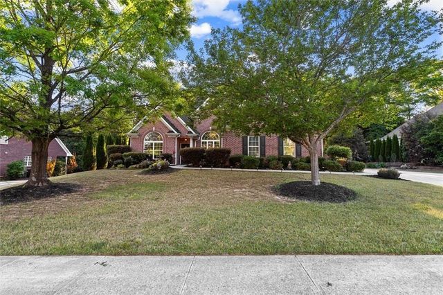 711 Ashley Wilkes Way, Loganville, GA 30052
