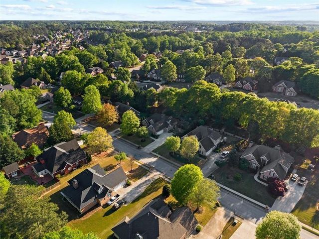 711 Ashley Wilkes Way, Loganville, GA 30052