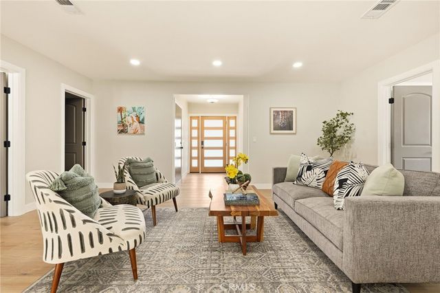 10613 Dolan Ave, Downey, CA 90241