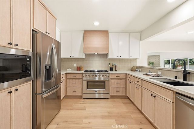 10613 Dolan Ave, Downey, CA 90241