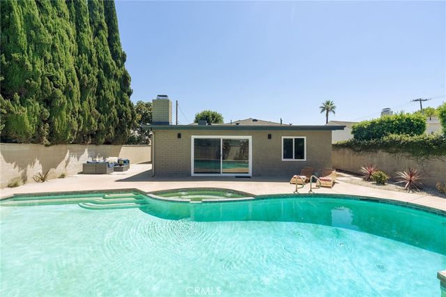 10613 Dolan Ave, Downey, CA 90241