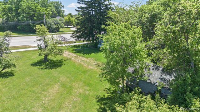 42021 Dequindre Road, Troy, MI 48085