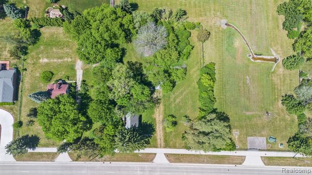 42021 Dequindre Road, Troy, MI 48085