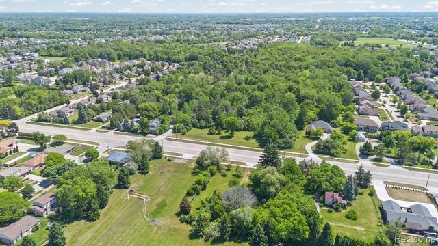 42021 Dequindre Road, Troy, MI 48085