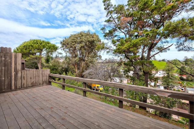 19100 Crest 107, Castro Valley, CA 94546