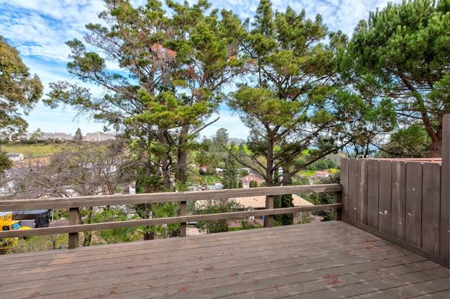 19100 Crest 107, Castro Valley, CA 94546