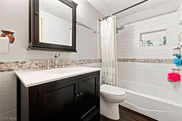 1399 Birchview Drive, Vermilion, OH 44089
