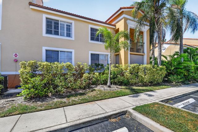 160 YACHT CLUB Way 211, Hypoluxo, FL 33462