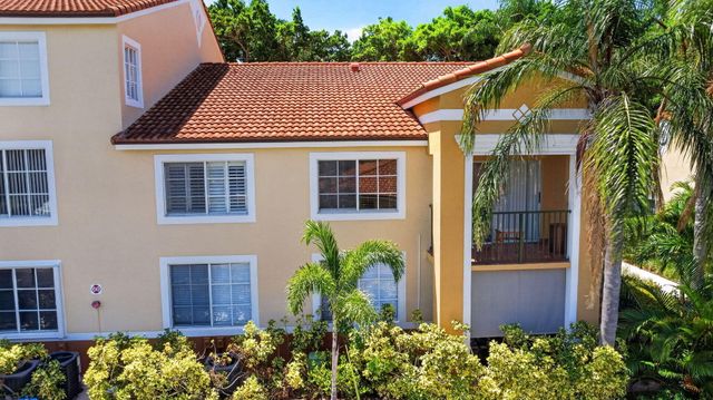 160 YACHT CLUB Way 211, Hypoluxo, FL 33462