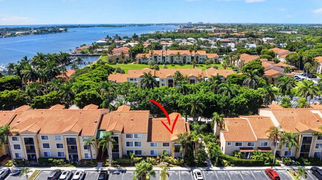 160 YACHT CLUB Way 211, Hypoluxo, FL 33462