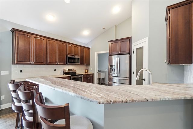 1379 Bourdeaux Way, Centerville, OH 45458