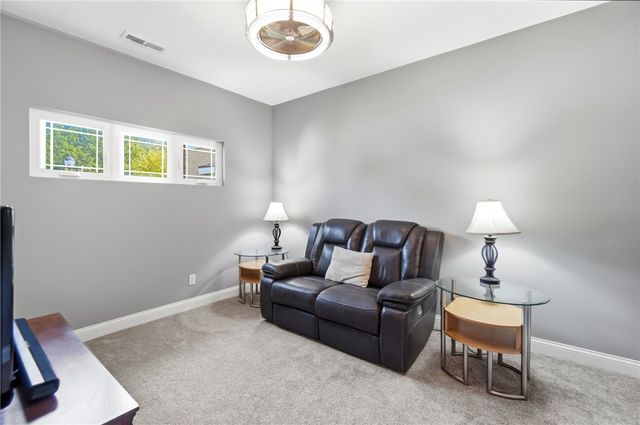 1379 Bourdeaux Way, Centerville, OH 45458