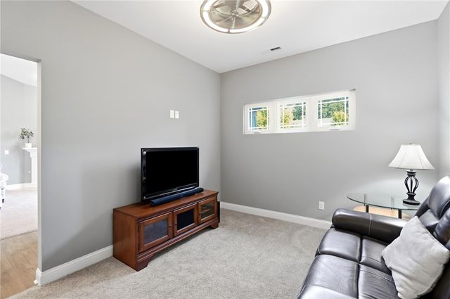 1379 Bourdeaux Way, Centerville, OH 45458