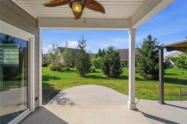 1379 Bourdeaux Way, Centerville, OH 45458
