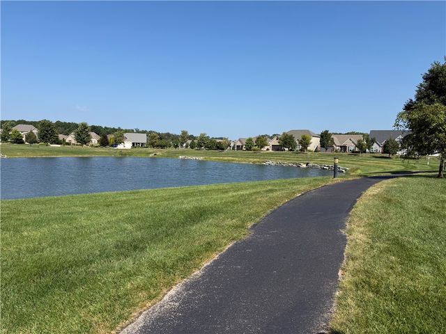1379 Bourdeaux Way, Centerville, OH 45458