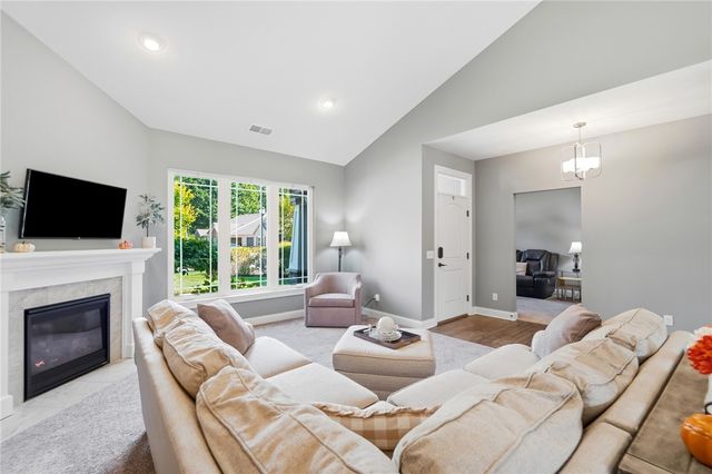 1379 Bourdeaux Way, Centerville, OH 45458